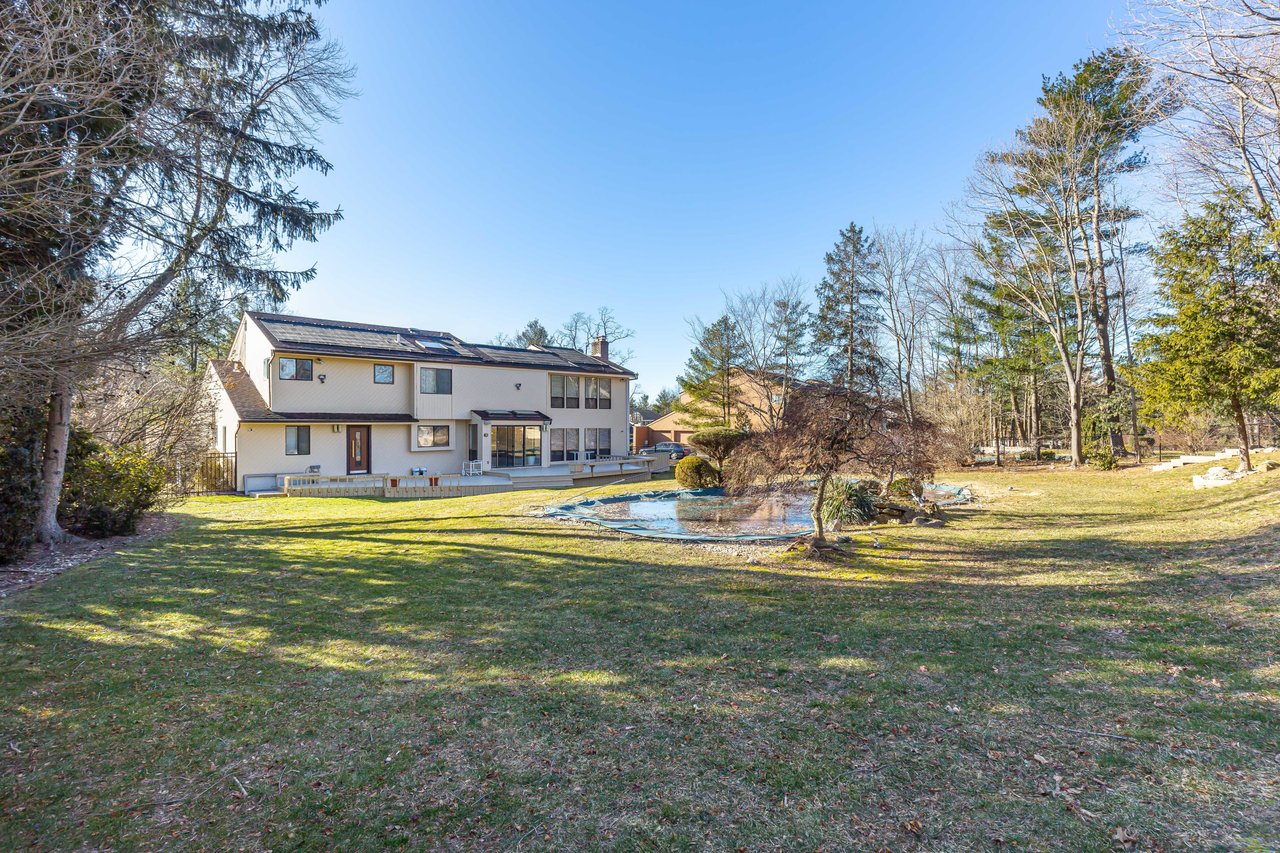 50 Juniper Lane, Muttontown