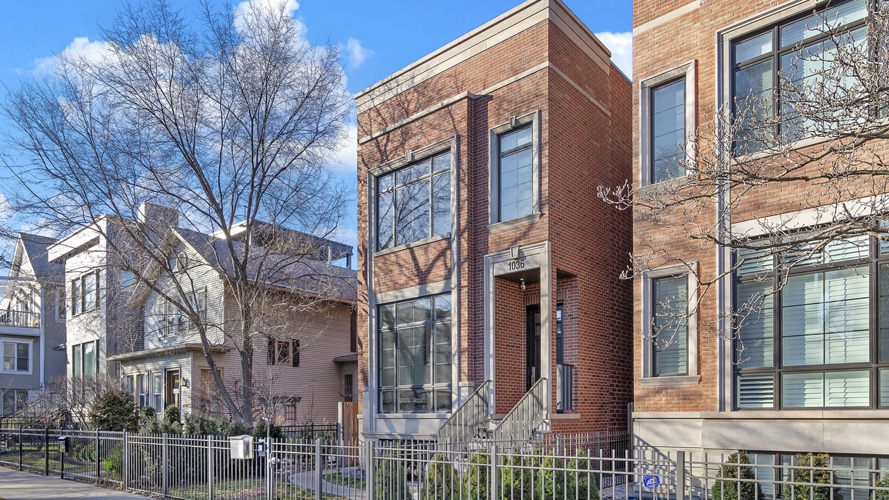1036 W Wellington Ave