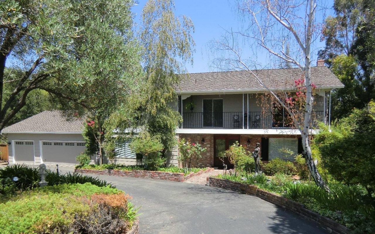 14000 Apricot Hill Ct
