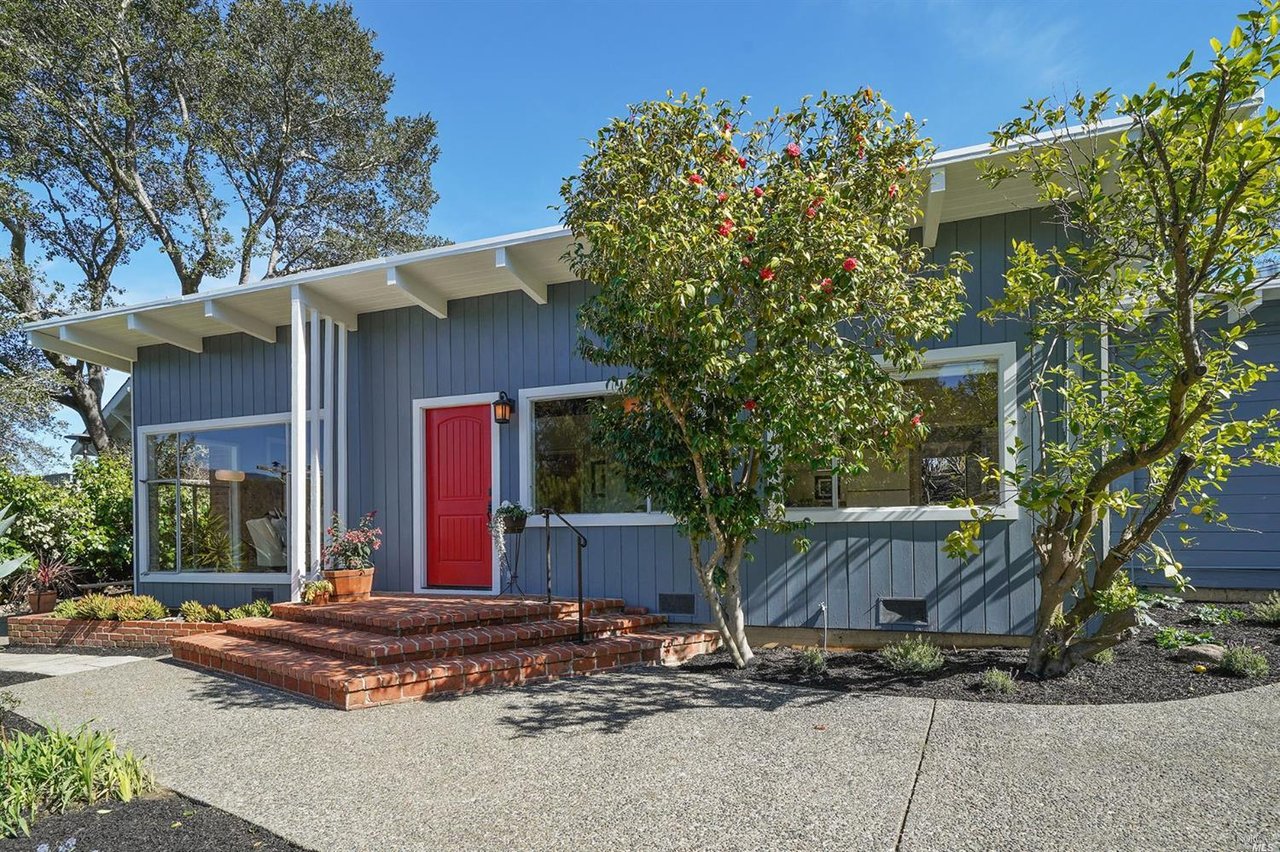 787 Marin Dr