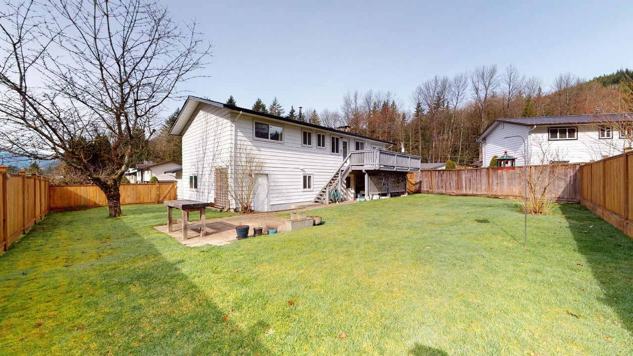 38240 Myrtlewood Cres