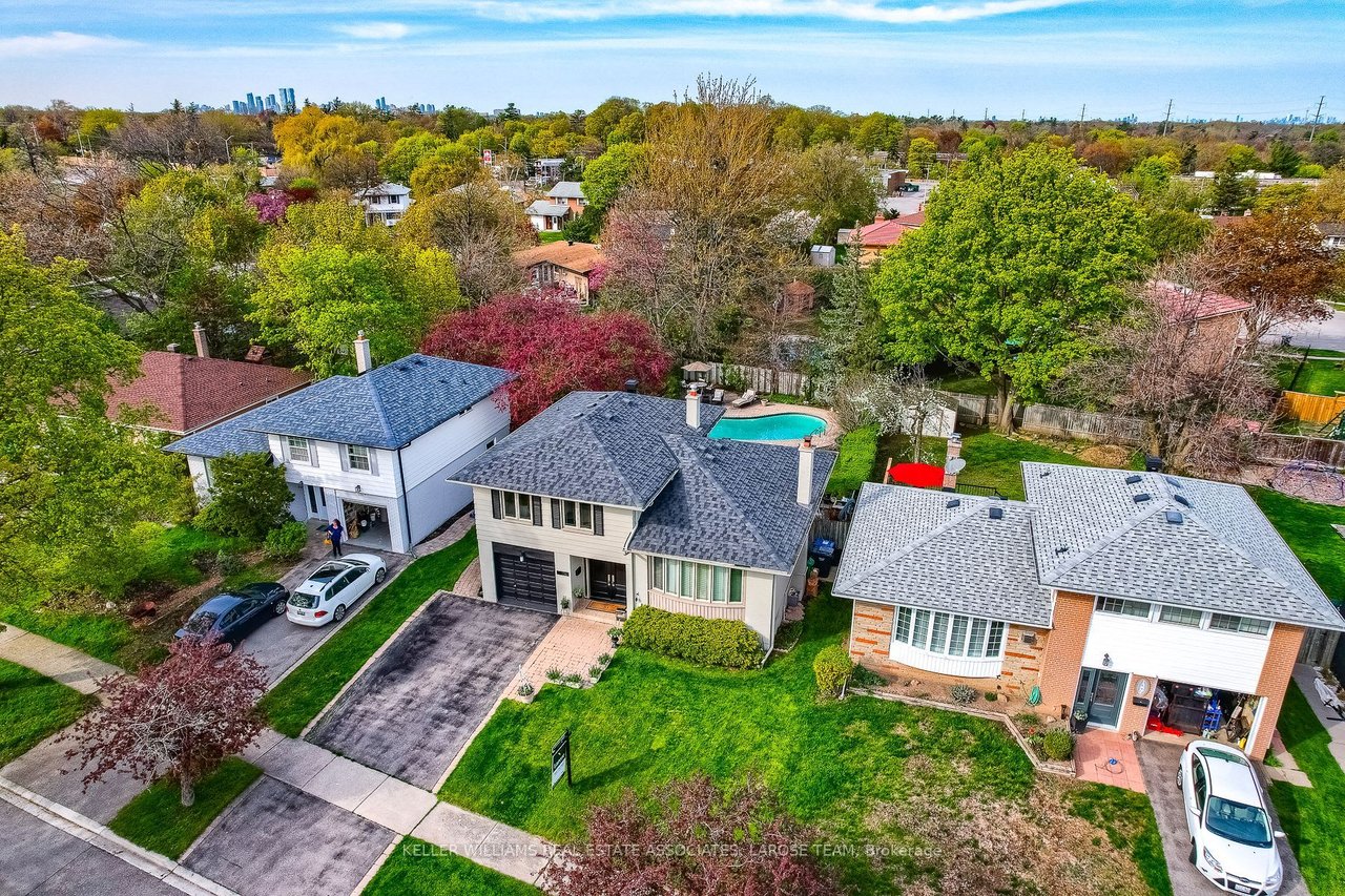 1361 Ludbrook Crt