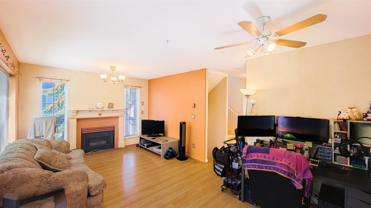 29-8930 Walnut Grove Dr