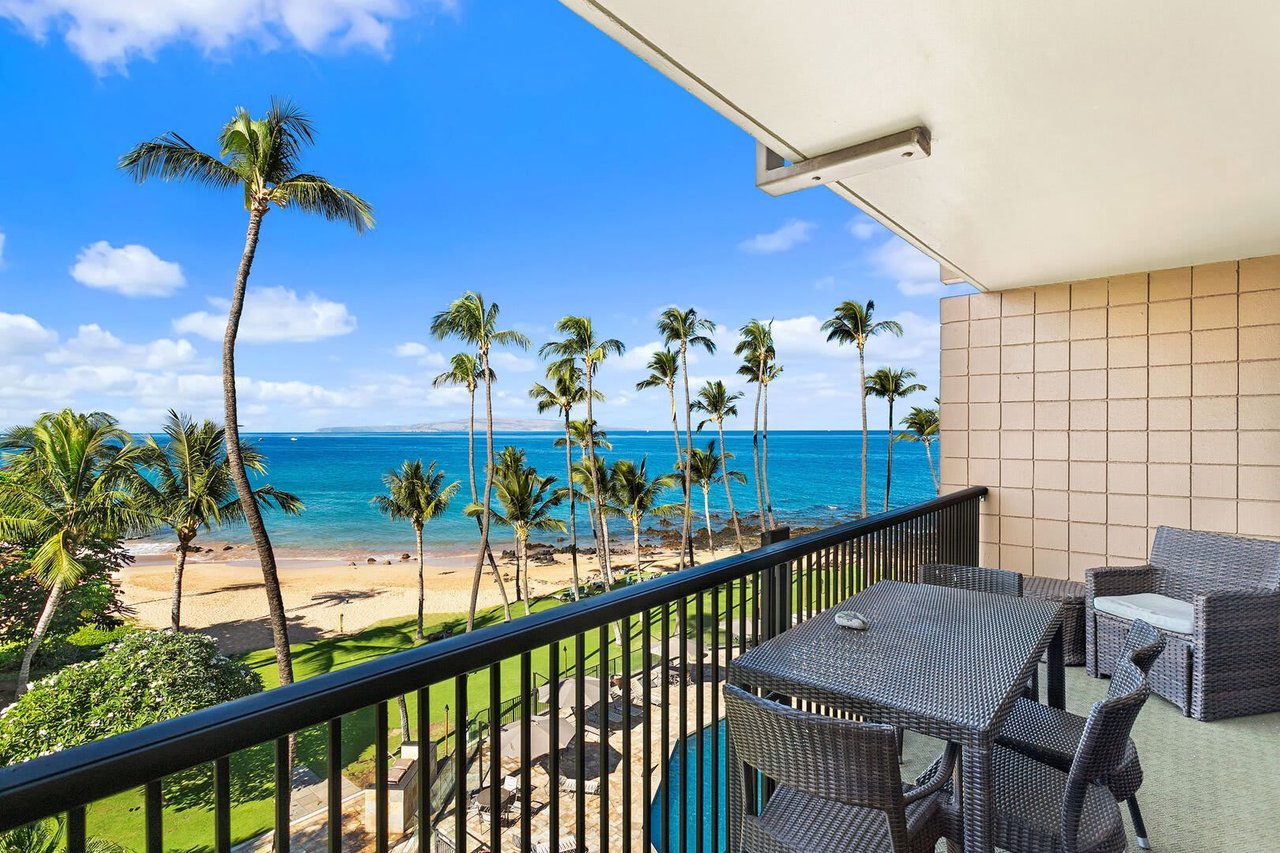 Vacation Rental Showcase: Mana Kai 410, Beach Front 2-Bedroom