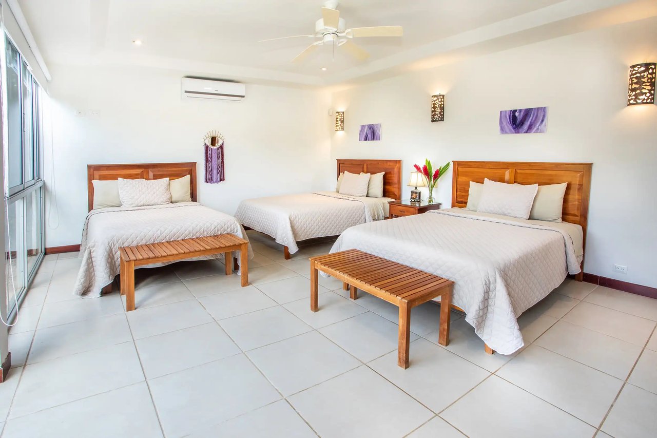  Discover Tranquil Luxury at Villa Joya: Your Exclusive Retreat in El Salto Estates