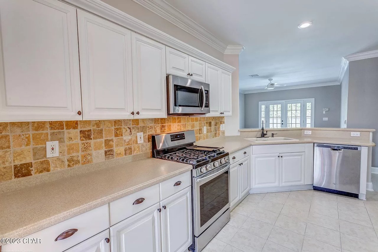 3308 Azalea Circle