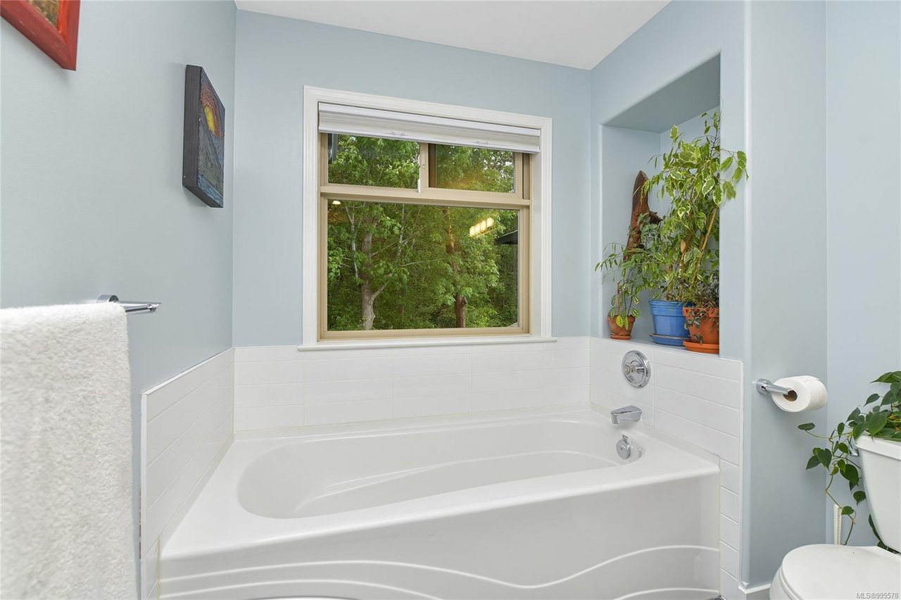 12-127 Aldersmith Pl