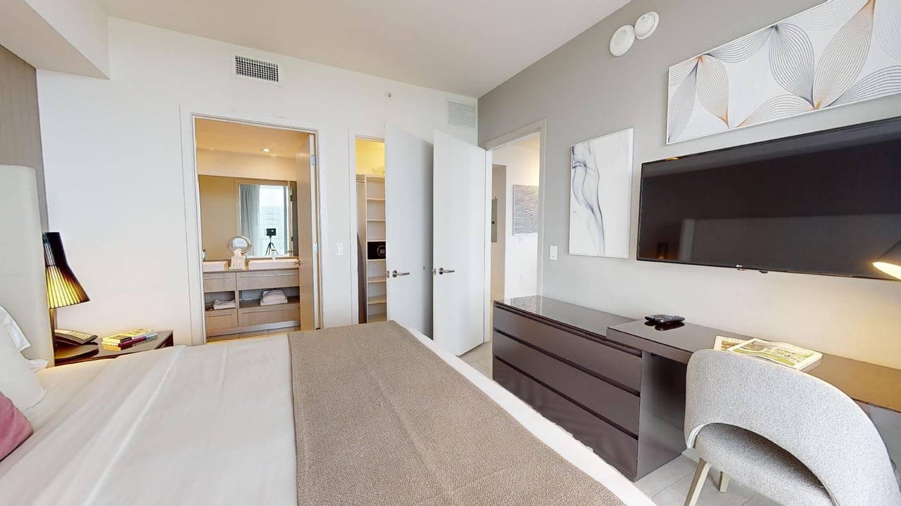 4010 S Ocean Drive 1006