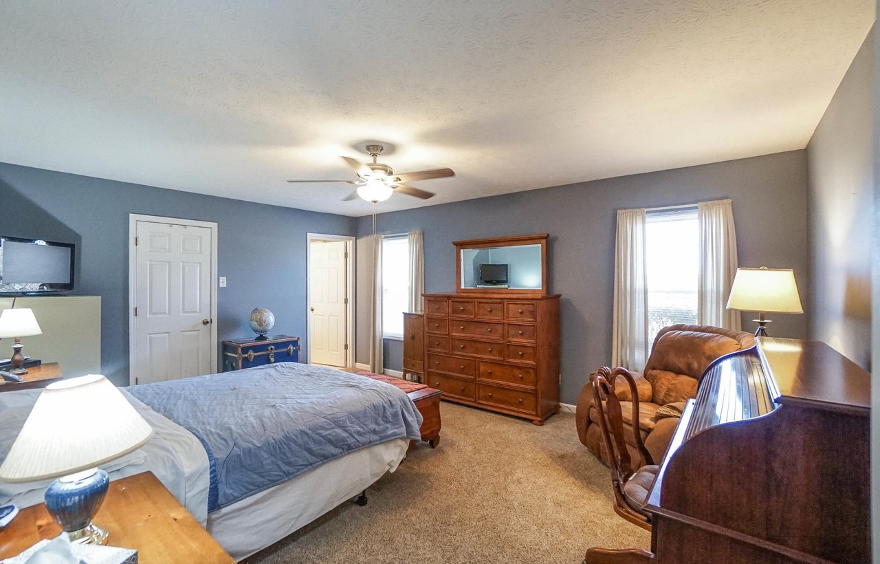 1526 Cavalier Dr
