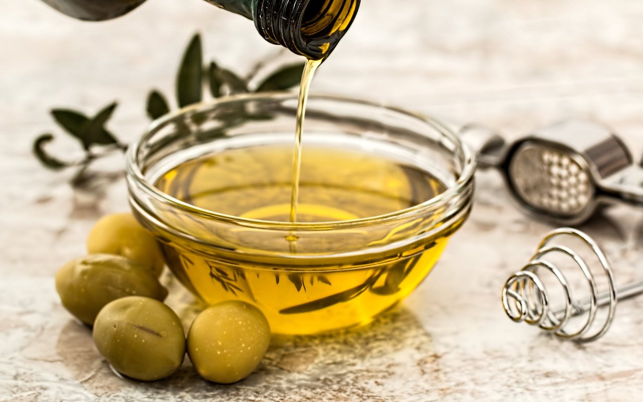 5 Smart Ways to Use Olive Oil