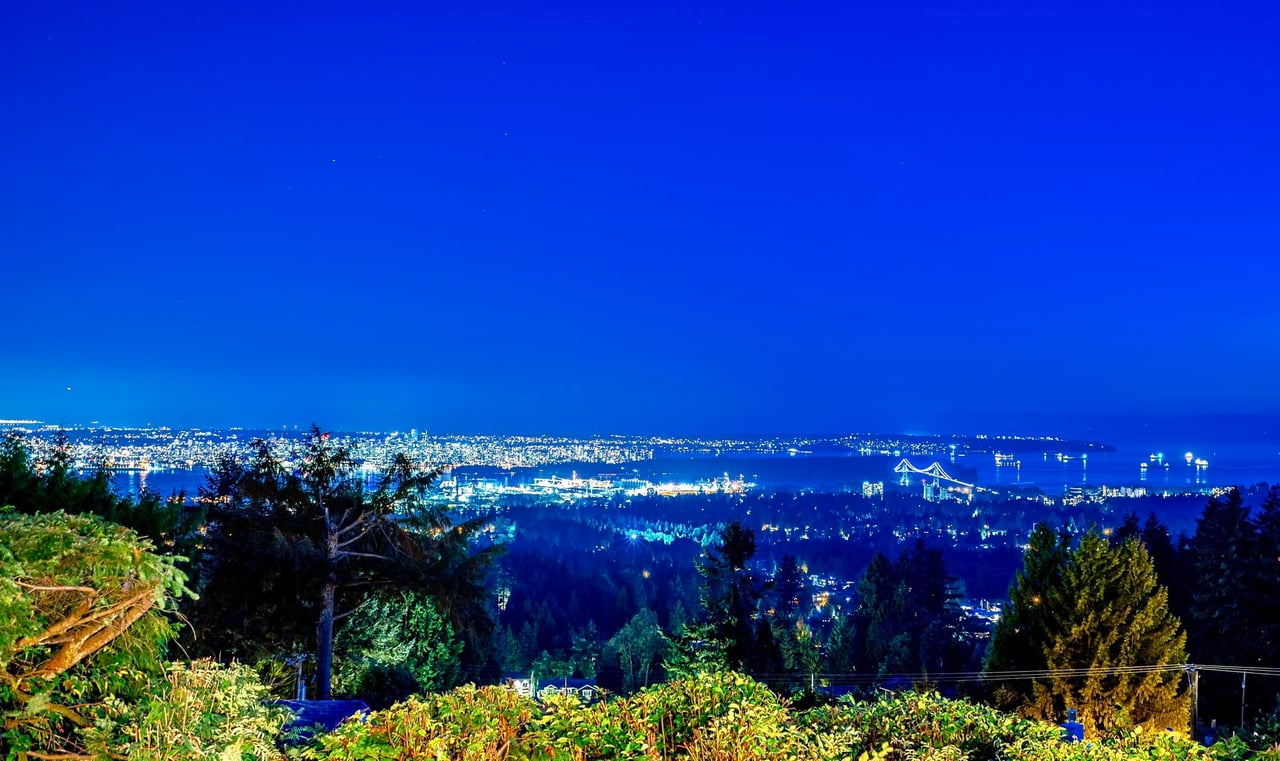 209 Rondoval Cres