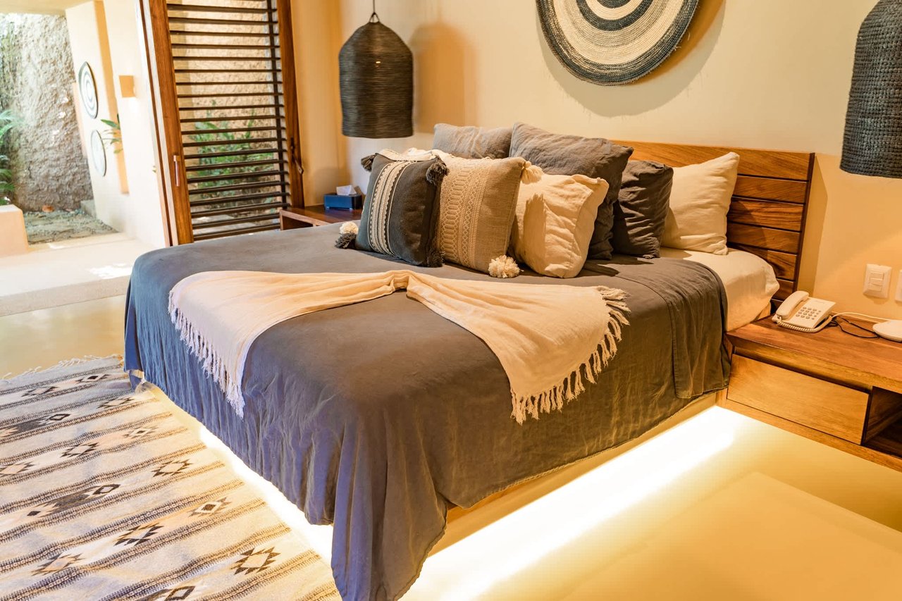 6 bedroom, Single Family Homes, Villa Sagrario, Montecito Beach Village