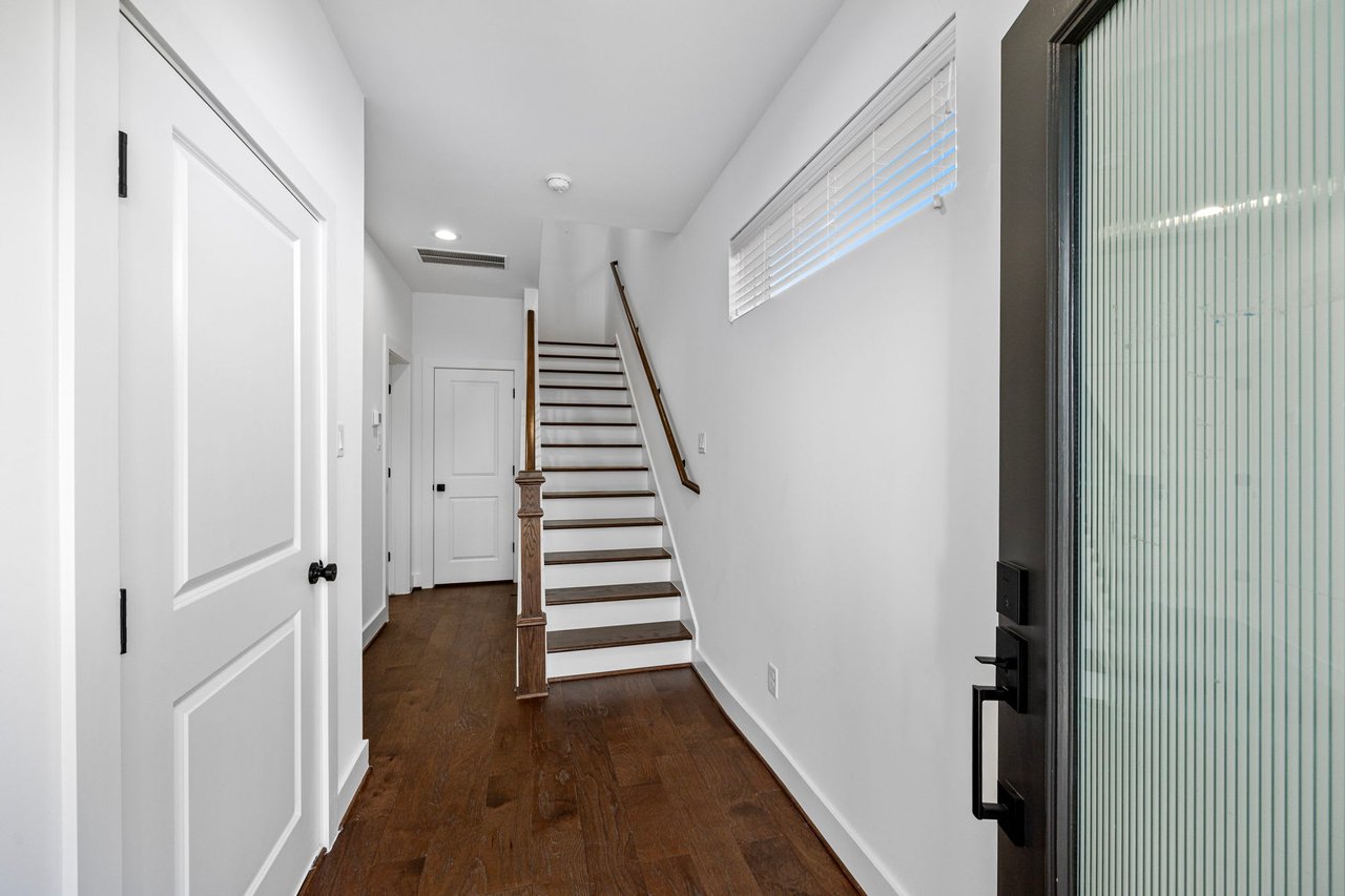 front entryway to an Eastwood Estates home