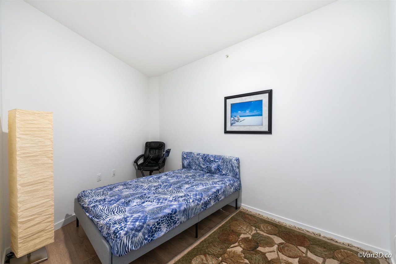 501-725 Marine Dr