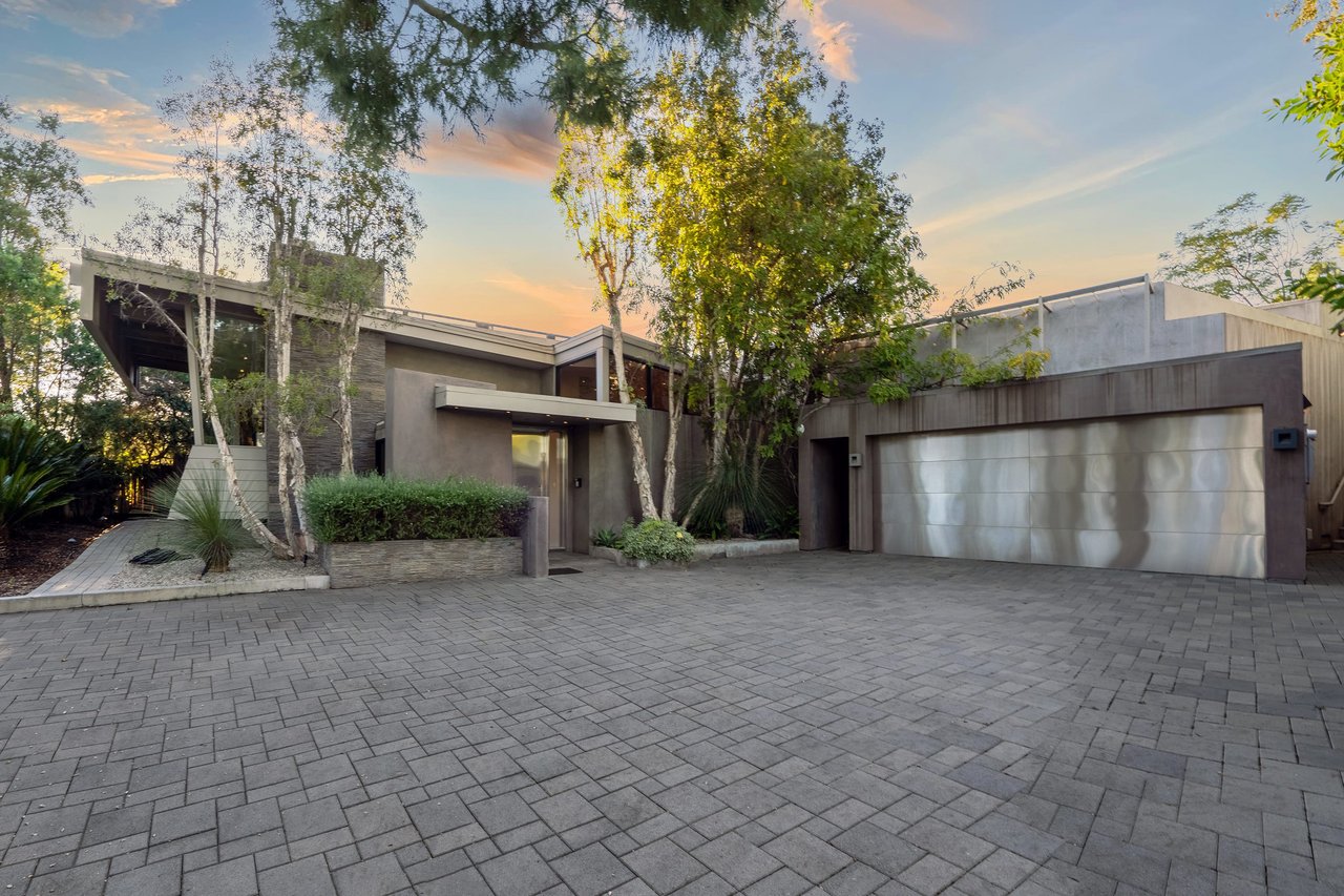 Richard Perry and Jane Fonda’s Onetime Beverly Hills House Can Be Yours for $11 Million