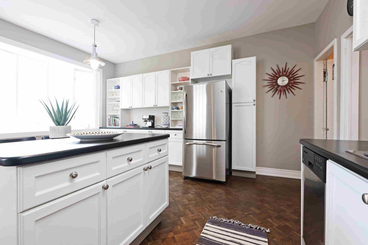 CHARMING DETACHED HOME
