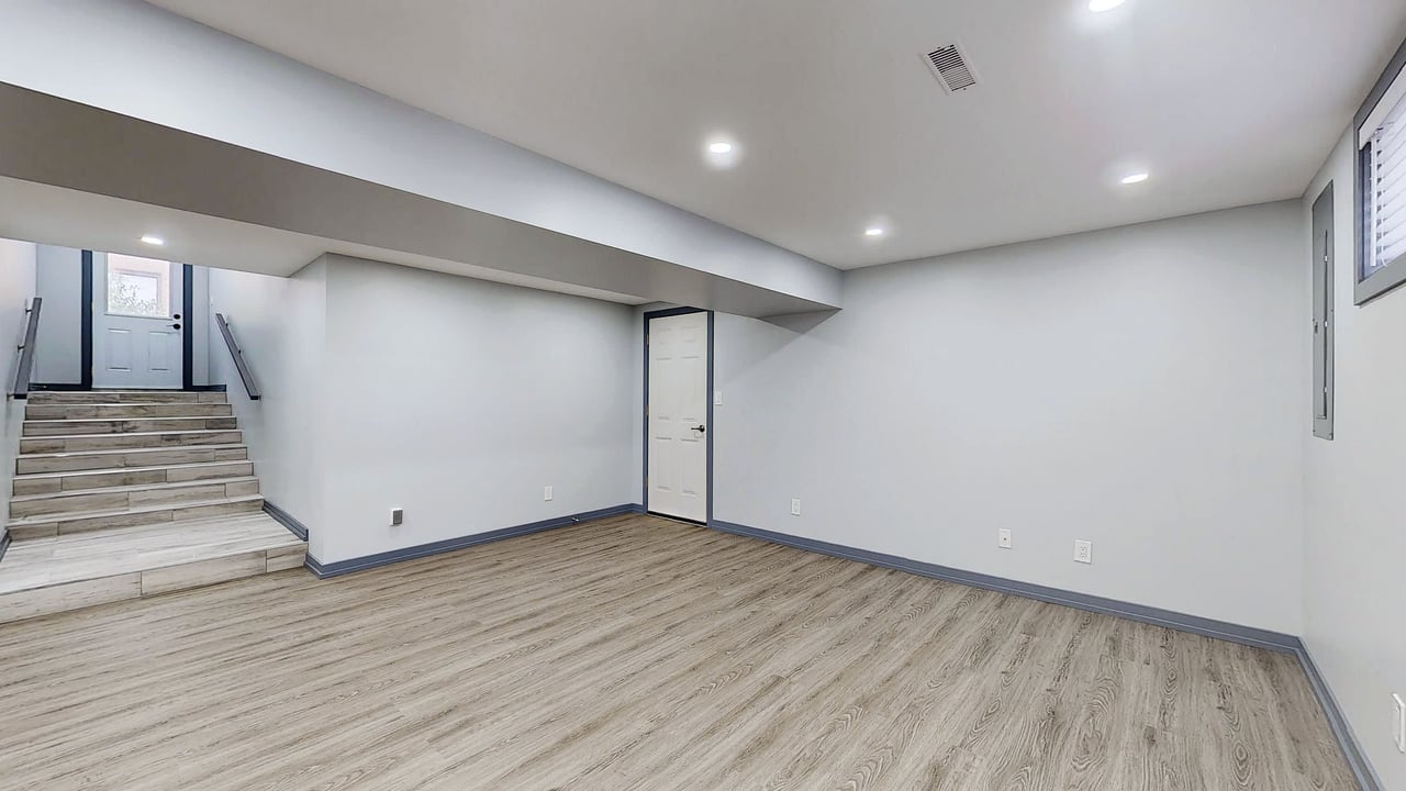 36 Jayfield Rd - Basement Unit