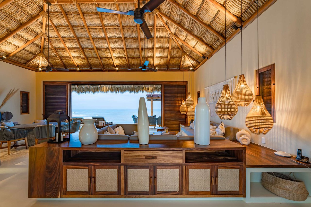 4 bedroom, Single Family Homes, Villa Playa, Montecito Beach Village