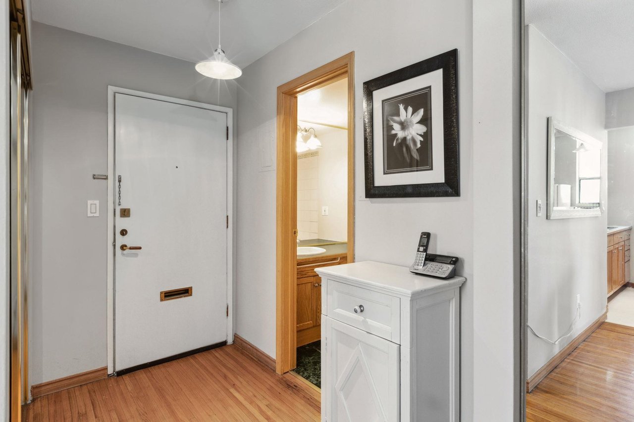 403-1250 Burnaby St