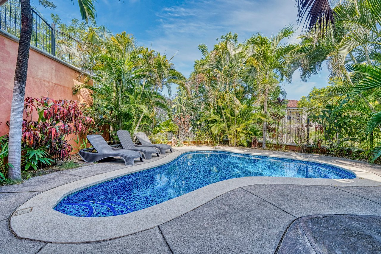 Mansion Del Mar | 5-Bedroom Coastal Elegance Home With Casita Within Walking Distance To Beach