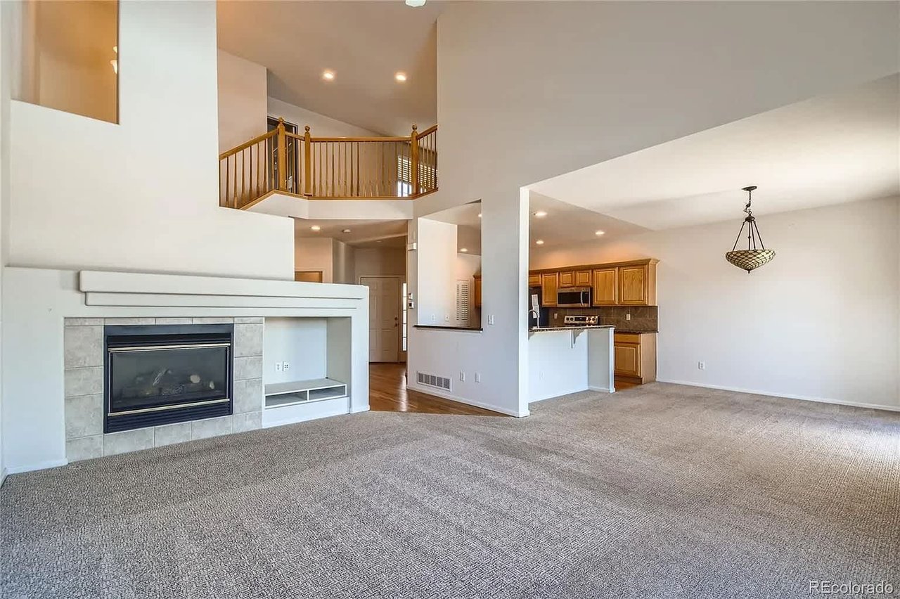 8566 S Lewis Wy