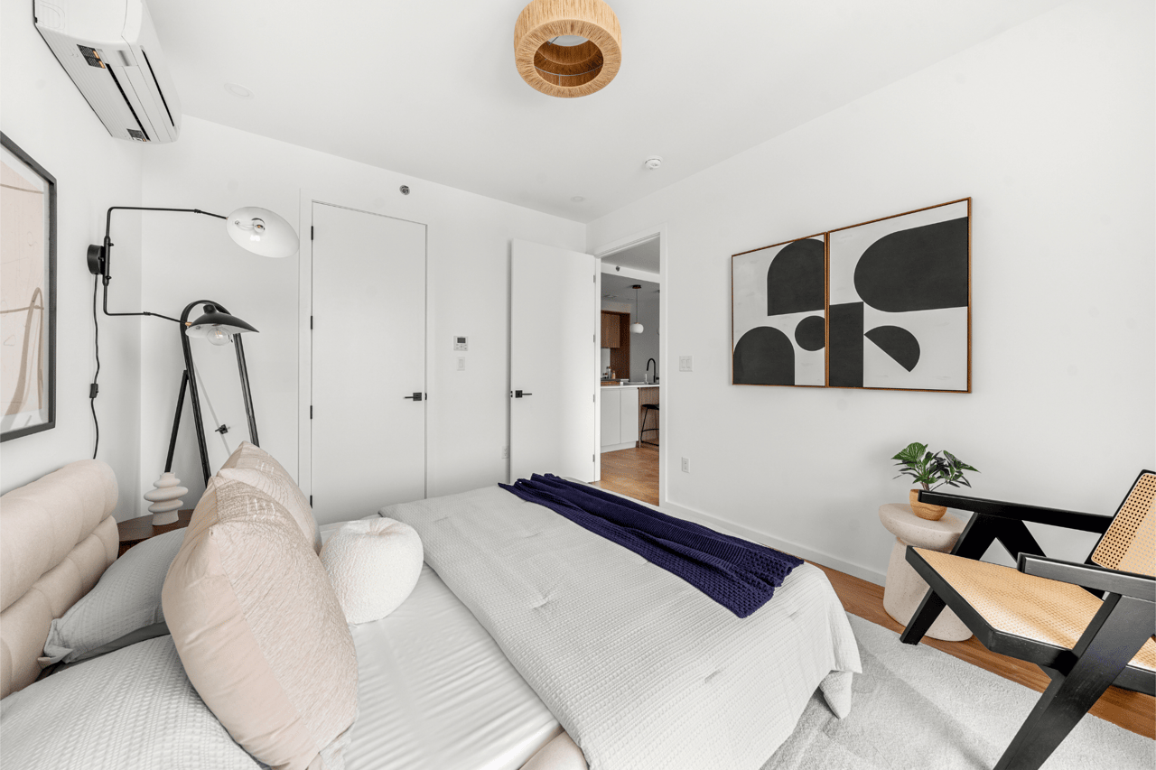 14-35 Broadway, Unit 3B