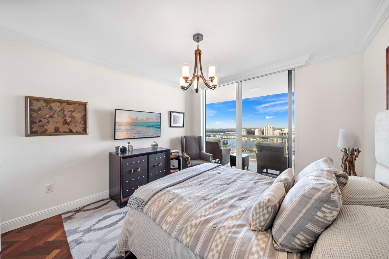 6000 Island Blvd # 2406
