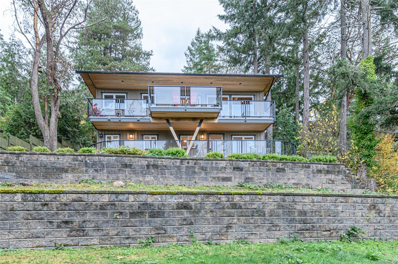 140 Mt. Baker Cres