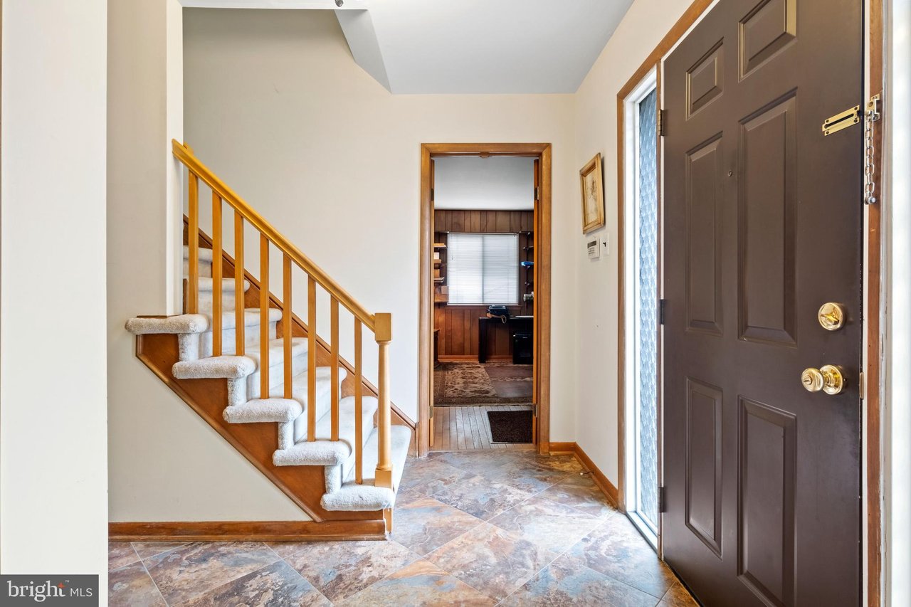 31 Lynne Cir