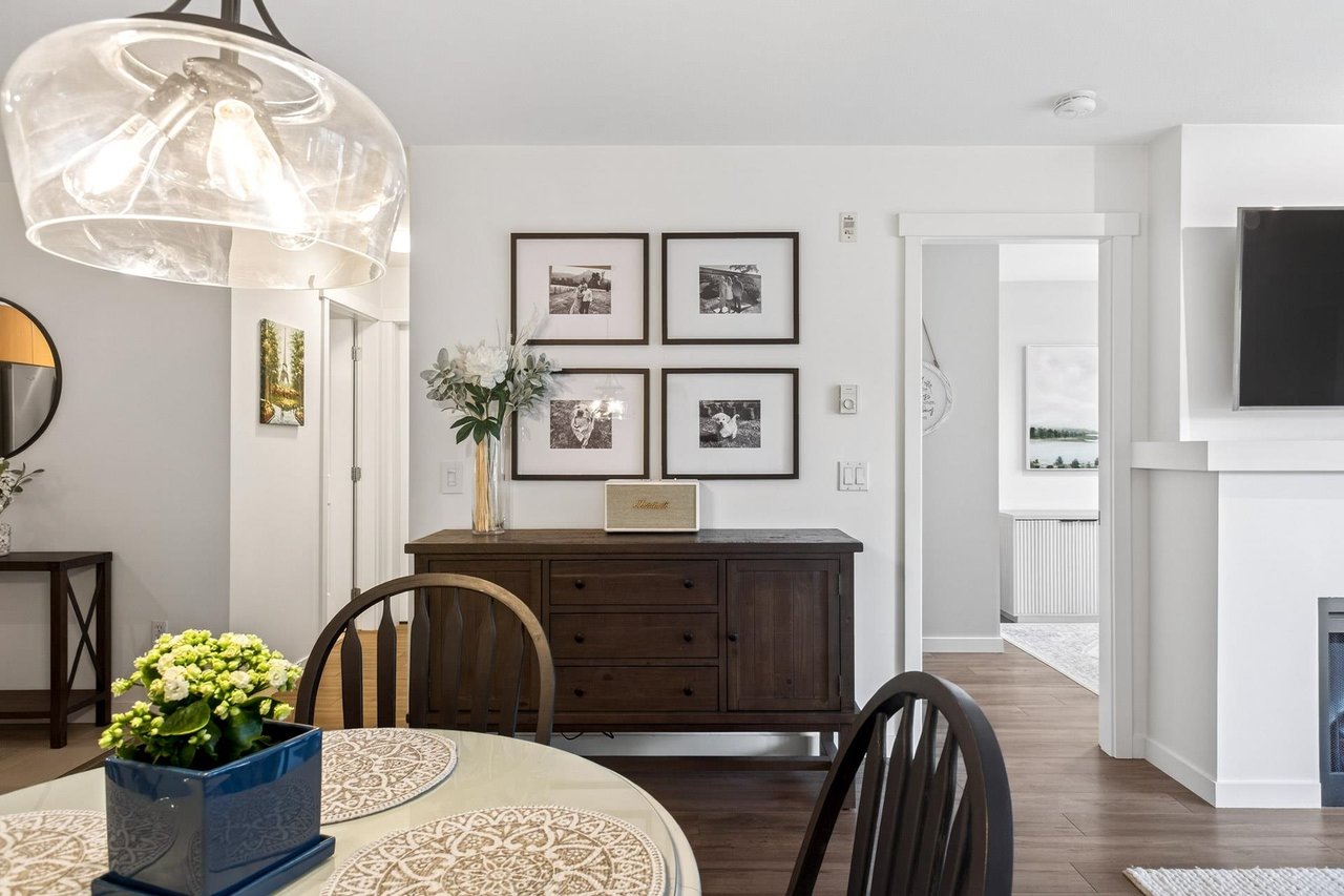207-500 Klahanie Drive, Port Moody