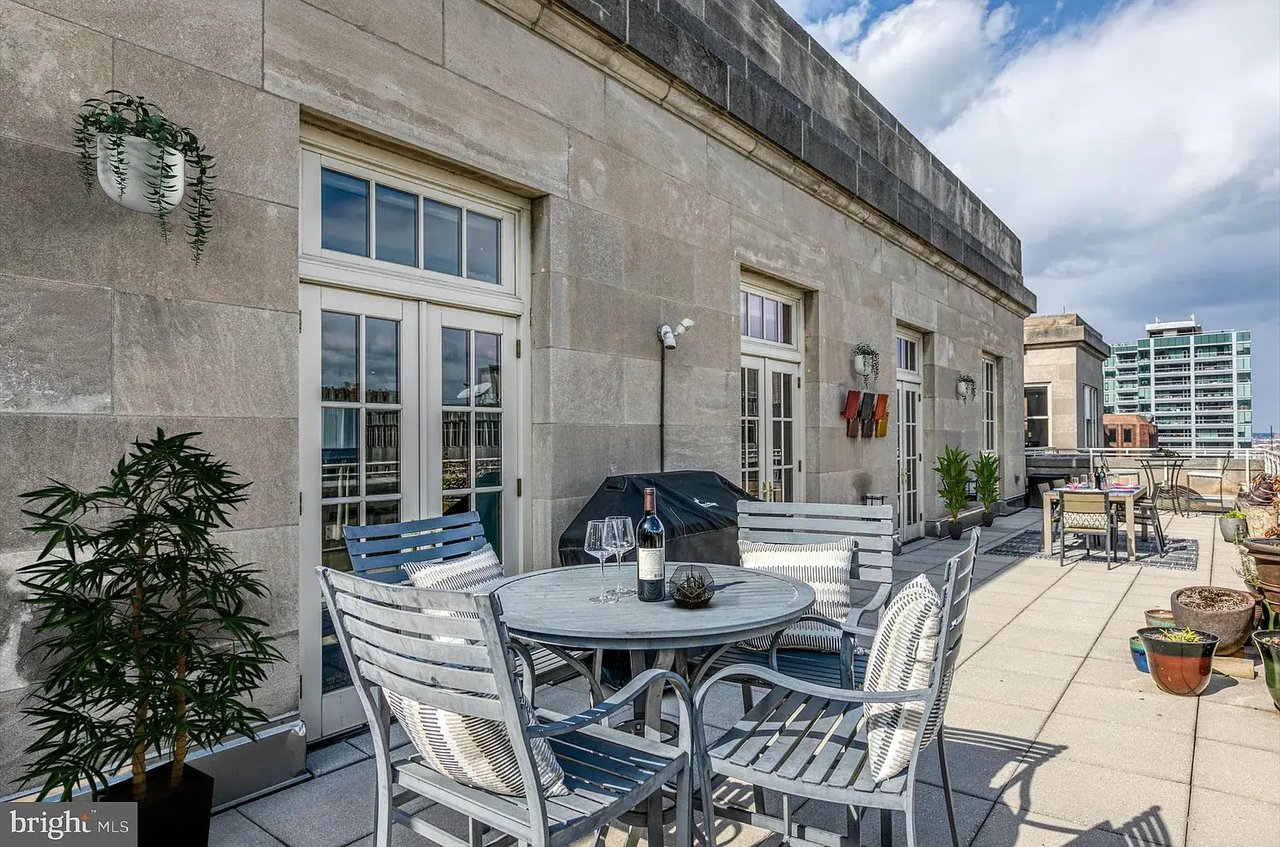 1600-18 Arch St #1921