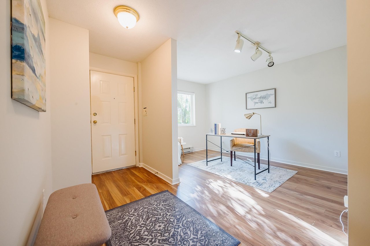 16-270 Casey St