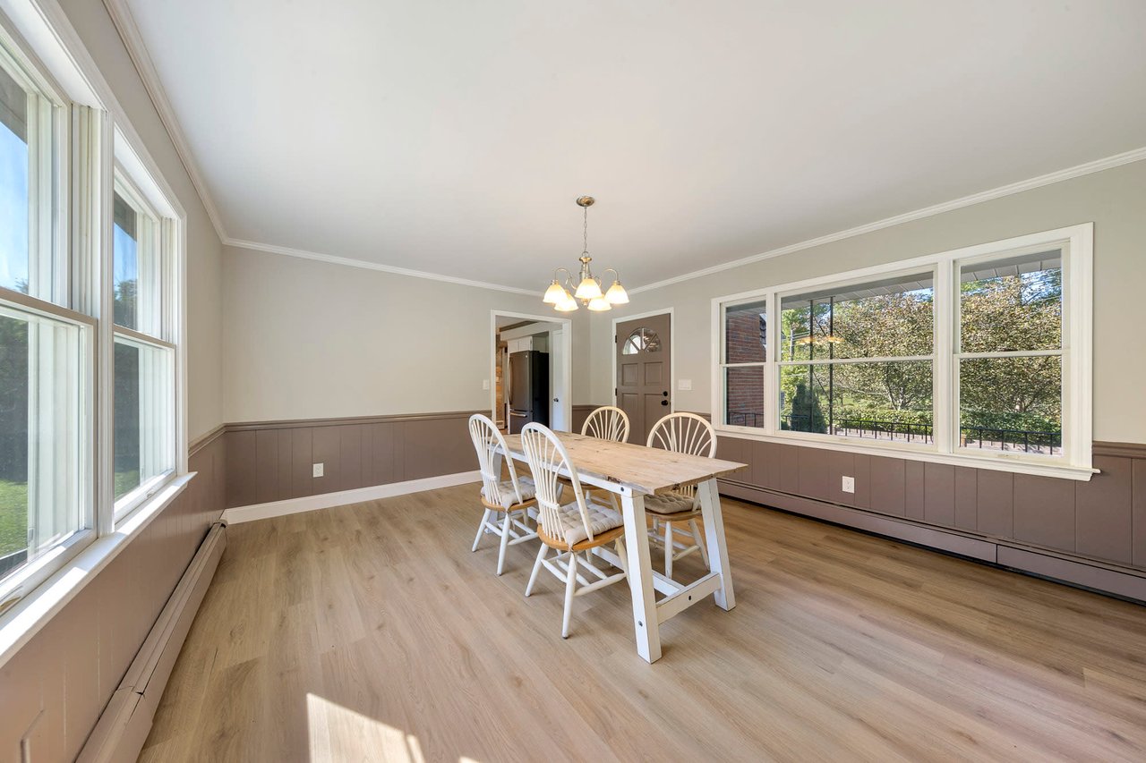 148 Foothill Rd