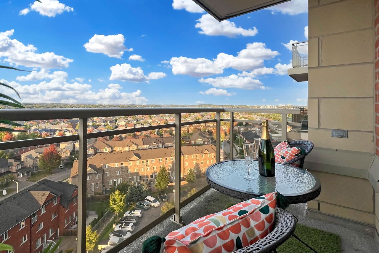 75 King William Cres Unit: LPH13