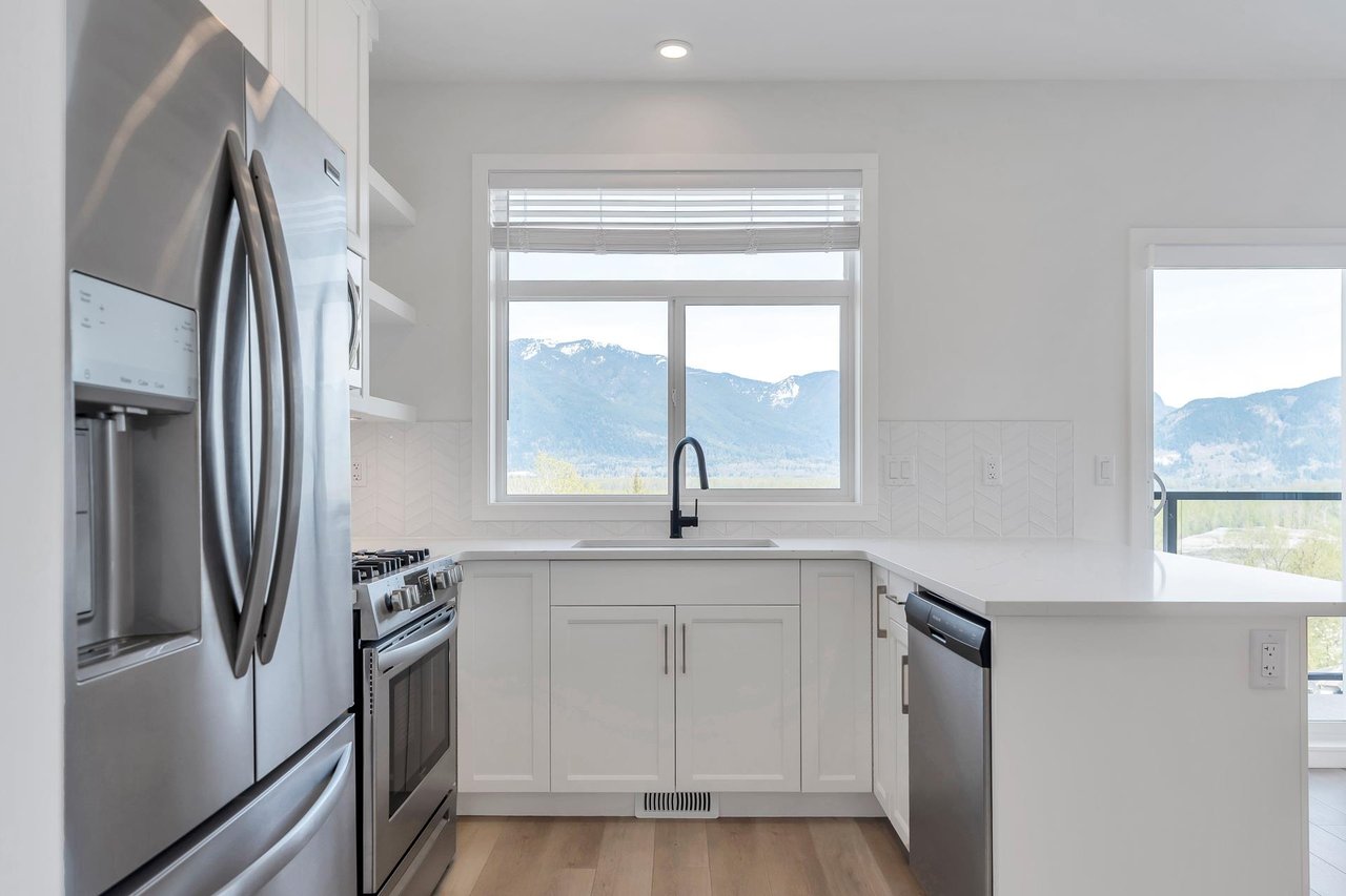 28-43998 Chilliwack Mountain Rd