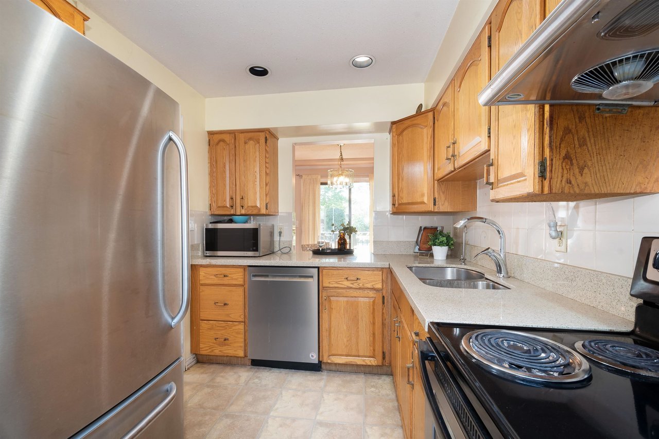 17-7110 Barnet Rd