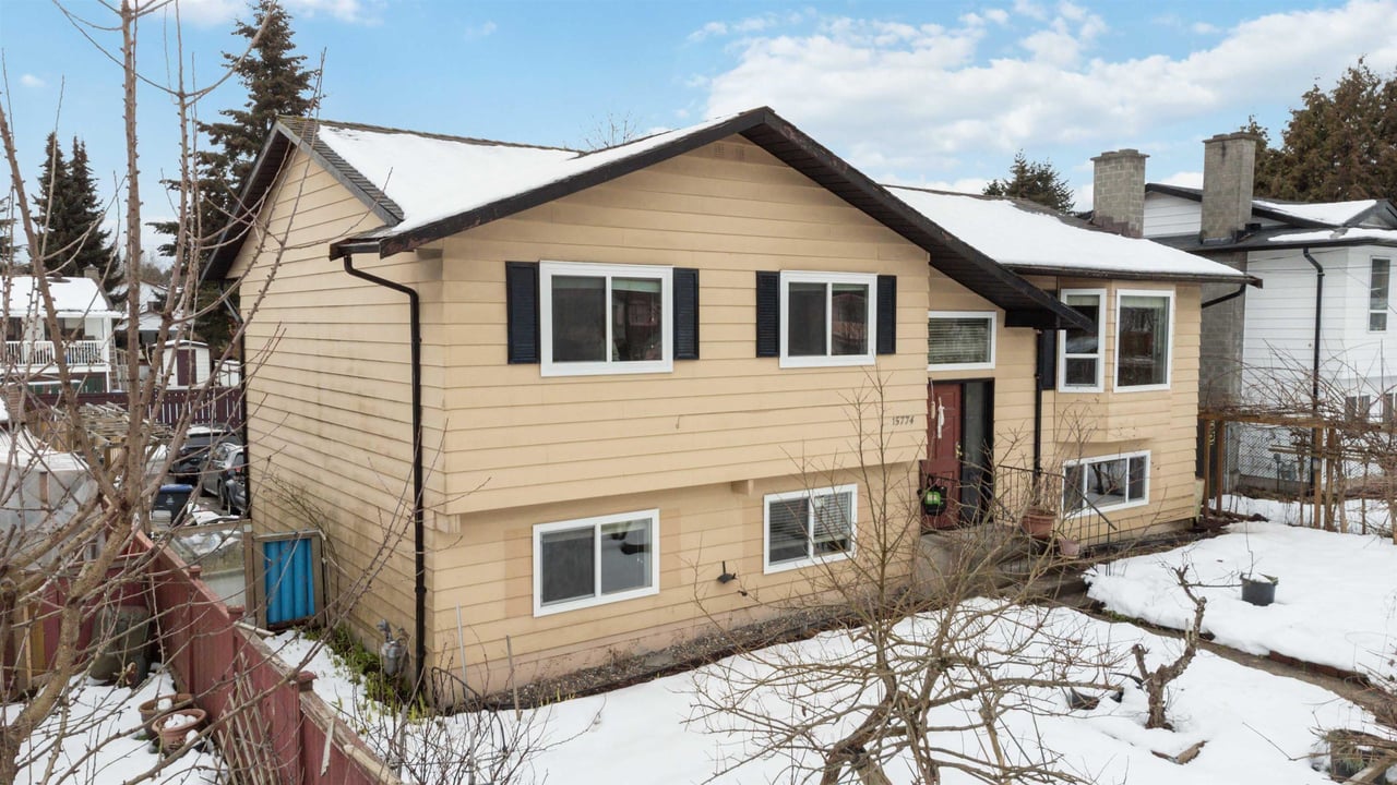 15774 96 Ave