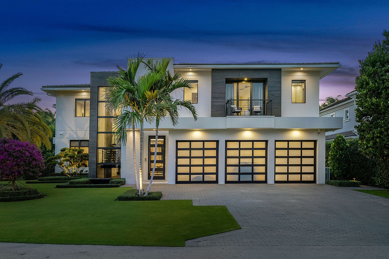 A New Signature Listing in Boca Raton's Royal Palm Yacht & Country Club