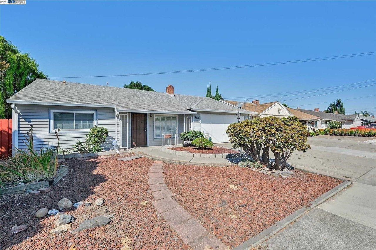 23775 Santa Clara St