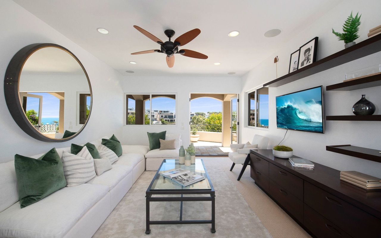 228 Hazel Dr