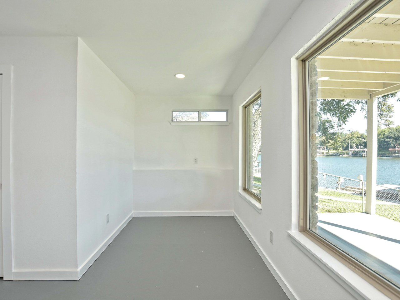 2642 Williams Lakeshore