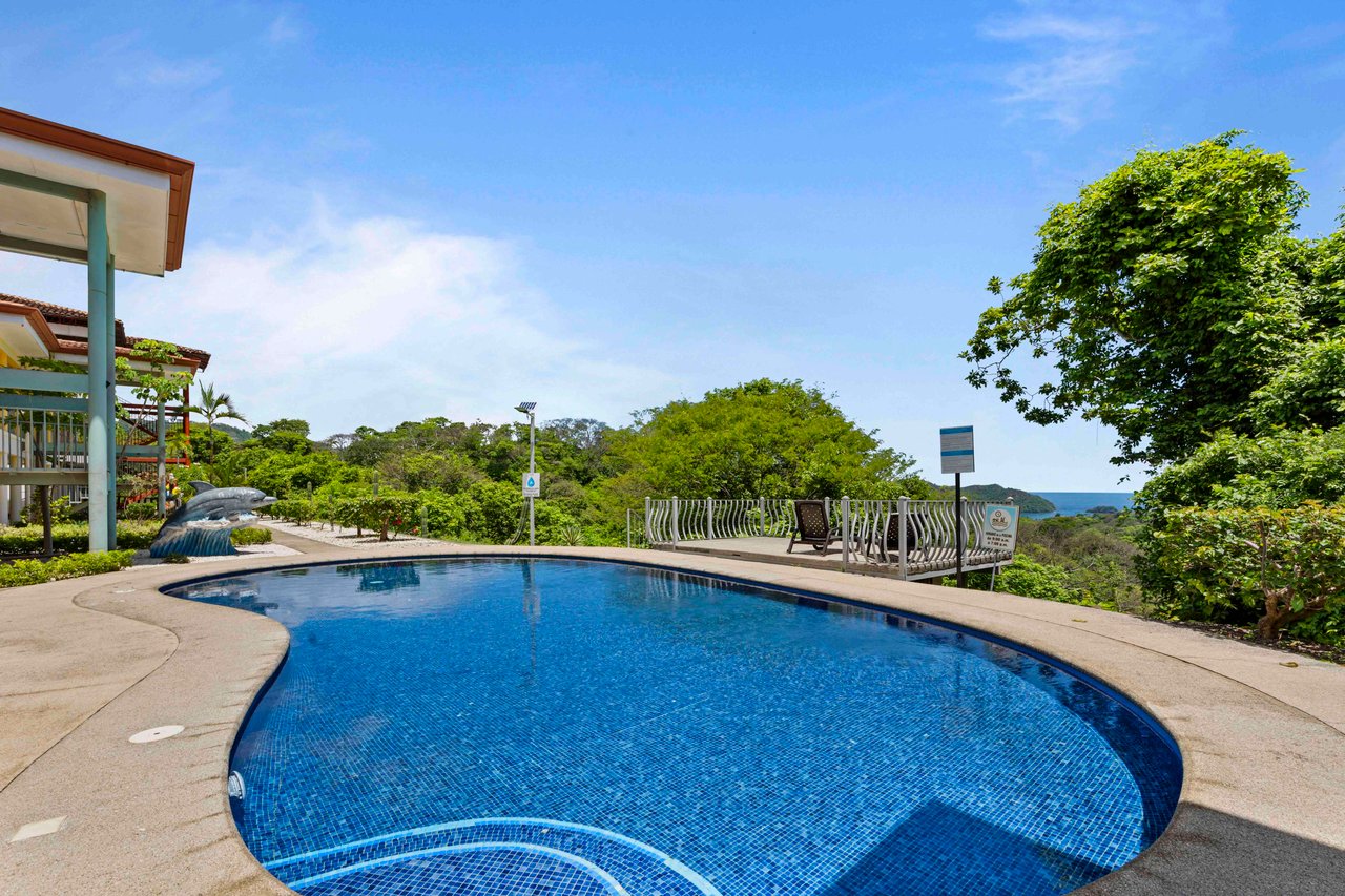 Condo Hermosa C3 | Mountain and Near the Coast Condominium For Sale in Playas del Coco