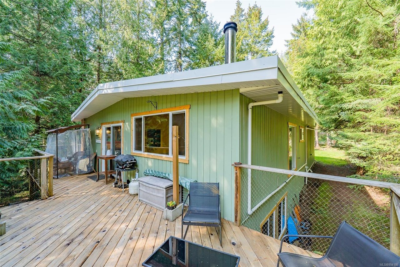 447 Berg Rd