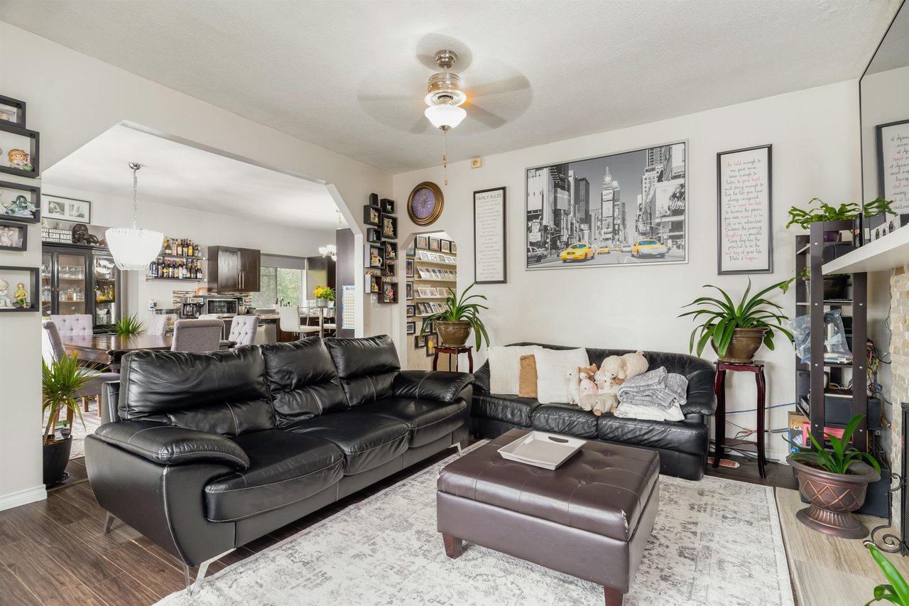 467 SE Marine Dr