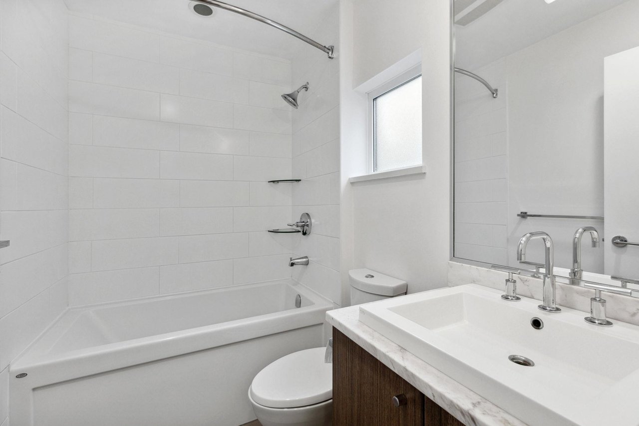 315-9350 University High St