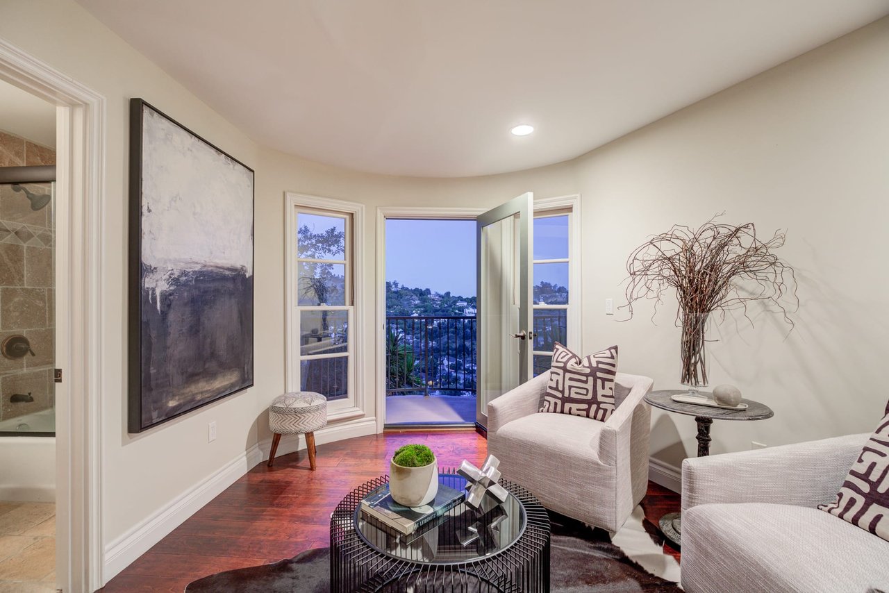 2796 Hollyridge