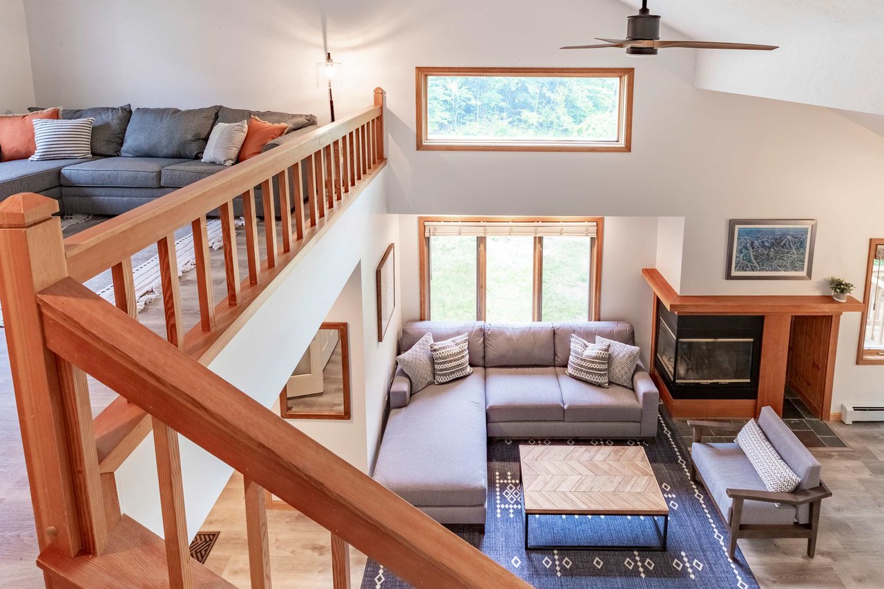 4 bedroom + Loft Forest Ridge Town Home for Ski Season