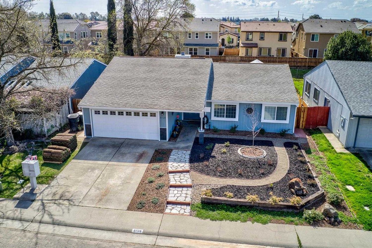 8728 Tiogawoods Drive