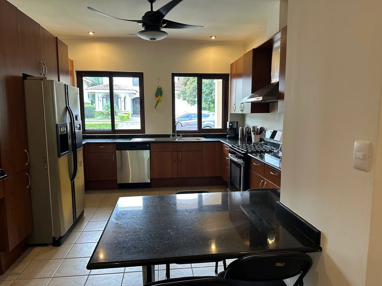 Single Level Golf Residence, Santa Ana, San Jose