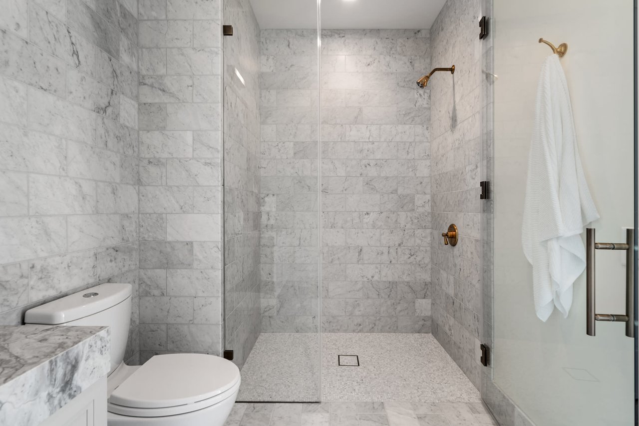 288 Pacific Ave., #5E